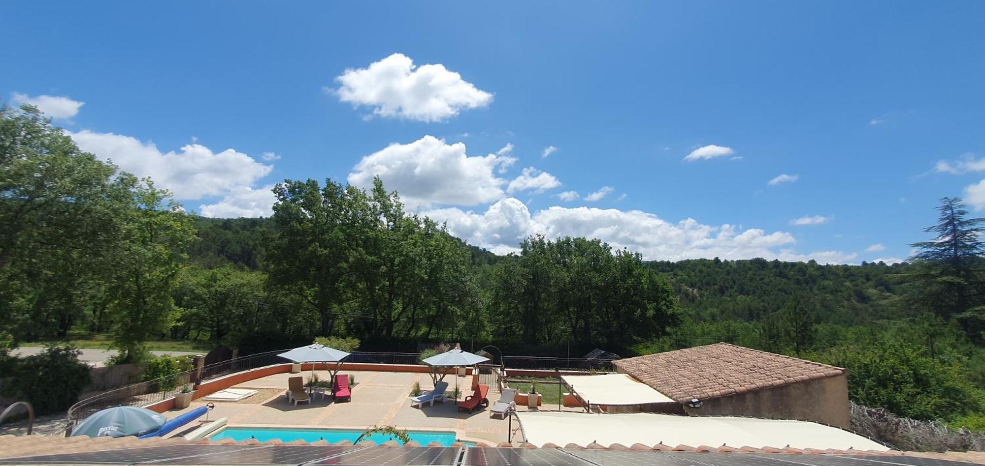 Maison Familiale Avec Piscine Et Boulodrome Dans Le Luberon Caseneuve Exterior foto