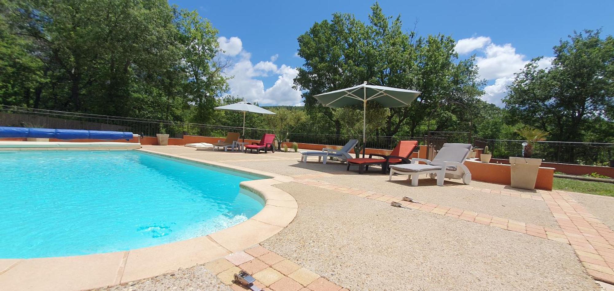 Maison Familiale Avec Piscine Et Boulodrome Dans Le Luberon Caseneuve Exterior foto